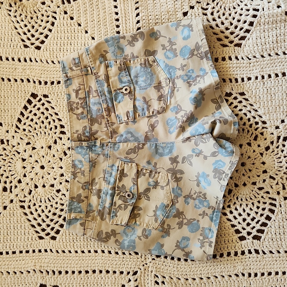 Flowered Denim Shorts